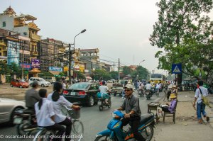 Tráfico local en Hanoi